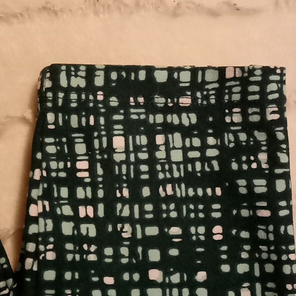 Leggings LuLaRoe 2 pairs Tall and curvy one size Form Fitting Buttery - Picture 5 of 11